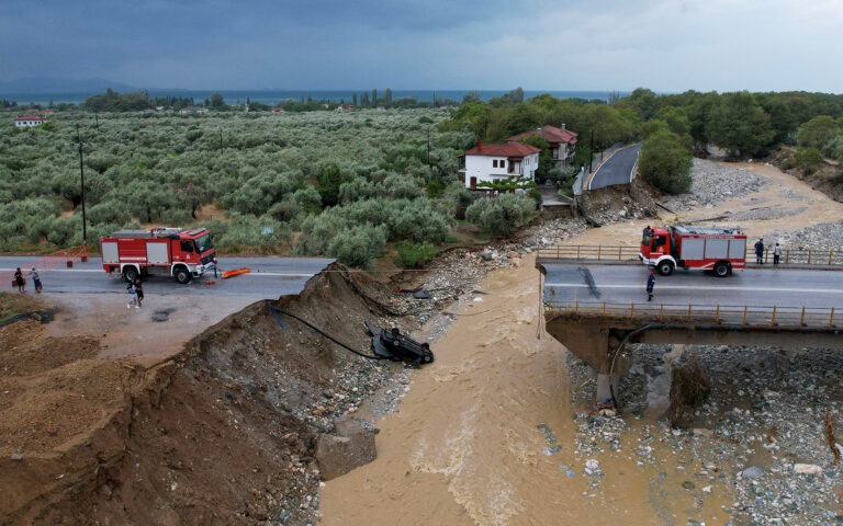 Σε τέσσερις εργολαβίες τα πρώτα έργα στη Θεσσαλία